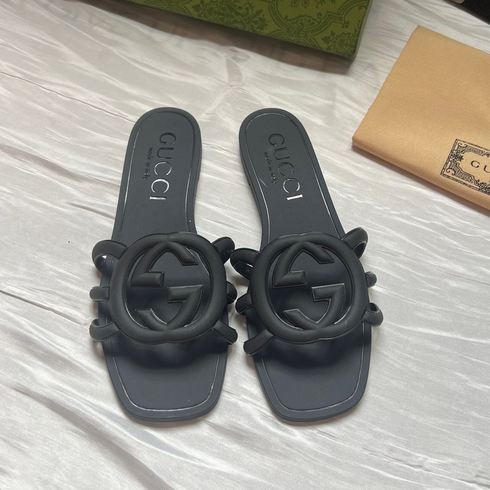 Black Gucci GG Slide Sandals | Size 6, Your New Summer Staple